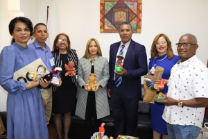 FODEARTE RECIBE VISITA DE DIRECTIVA DE CENTROCÁMARA-RD