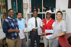 FODEARTE REALIZA DONATIVO DE MASCARILLAS Y GELES ANTIBACTERIALES A LA CRUZ ROJA DOMINICANA