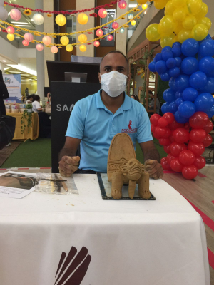 FODEARTE REALIZA DEMOSTRACIÓN EN LA XXIII FERIA INTERNACIONAL DE EMPRENDIMIENTO EN RD