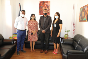 DIRECTOR  DE FODEARTE RECIBE VISITA DE LOS ARTESANOS JUAN FRANCISCO PUELLO Y SEIDY UREÑA